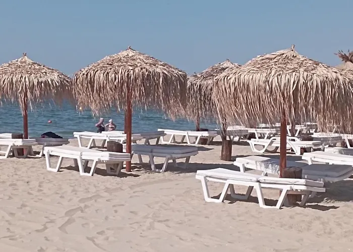 Fantastic In Апартамент