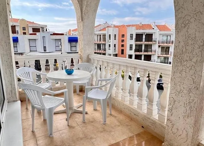 Апартамент Fantastic In