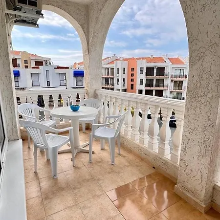 Διαμέρισμα Fantastic In