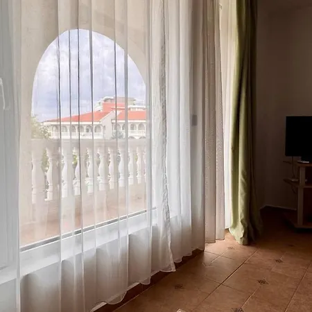 Διαμέρισμα Fantastic In